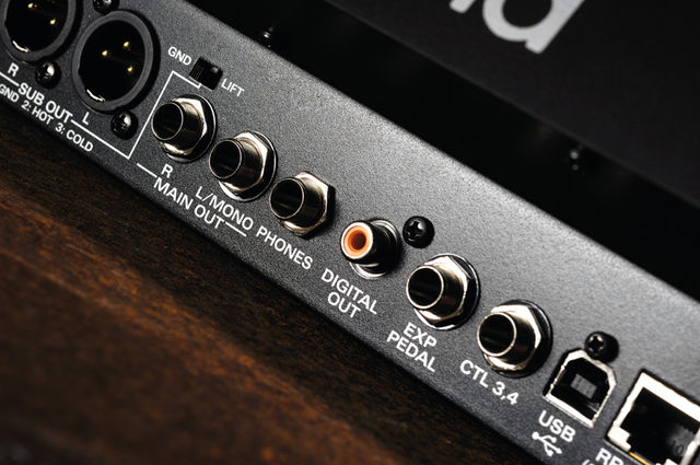 blank Connections are plentiful, and neatly stowed